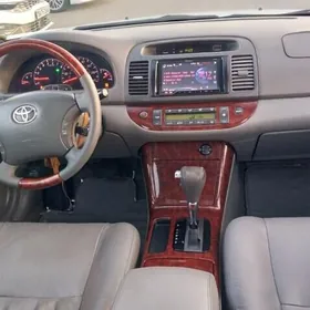 Toyota Camry 2005