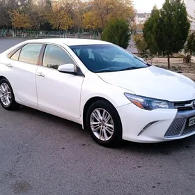 Toyota Camry 2016