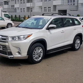 Toyota Highlander 2019