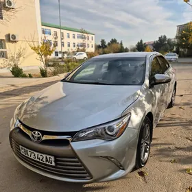 Toyota Camry 2016