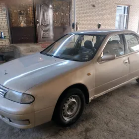 Nissan Bluebird 1996