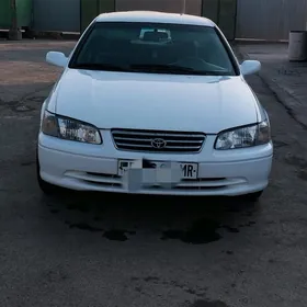 Toyota Camry 1998