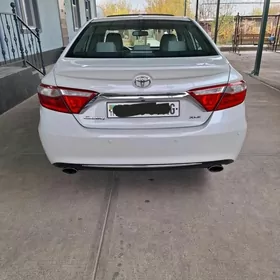 Toyota Camry 2015