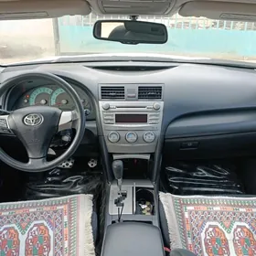 Toyota Camry 2011