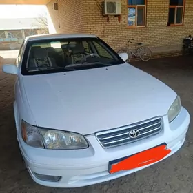 Toyota Camry 2000