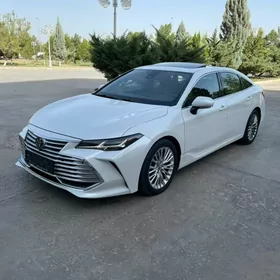 Toyota Avalon 2019