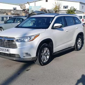 Toyota Highlander 2016