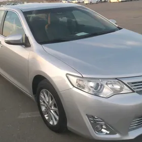 Toyota Camry 2015