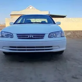 Toyota Camry 1999