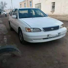 Toyota Corona 1998