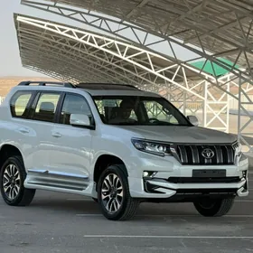 Toyota Land Cruiser Prado 2023