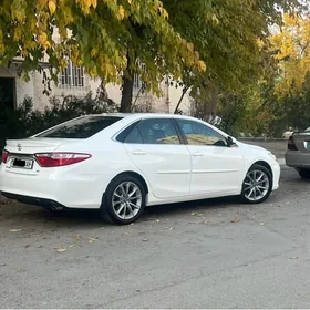 Toyota Camry 2016