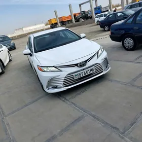 Toyota Camry 2022