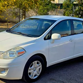 Nissan Versa 2010