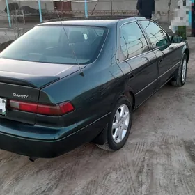 Toyota Camry 1999