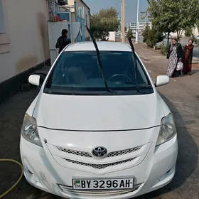 Toyota Yaris 2010