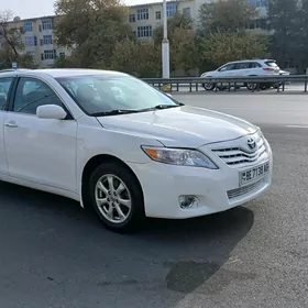 Toyota Camry 2010