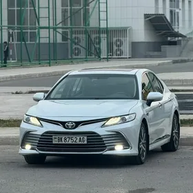 Toyota Camry 2020