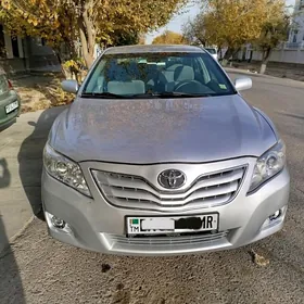 Toyota Camry 2010