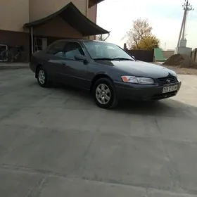 Toyota Camry 1998