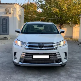 Toyota Highlander 2018