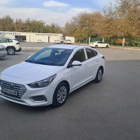 Hyundai Accent 2021