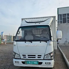 Isuzu Elf 2012