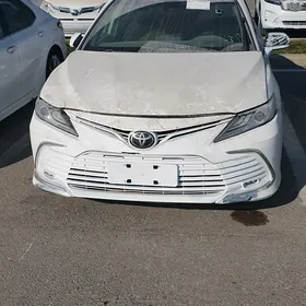 Toyota Camry 2020