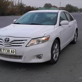 Toyota Camry 2010