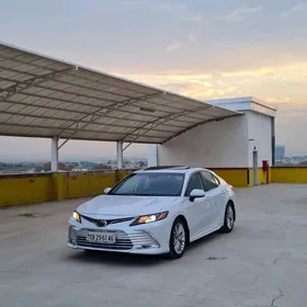 Toyota Camry 2020