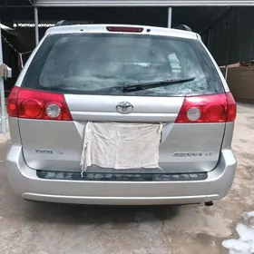 Toyota Sienna 2007