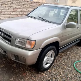 Nissan Pathfinder 1999