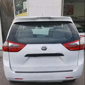 Toyota Sienna 2020