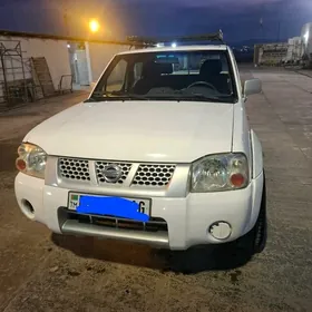 Nissan Navara 2004