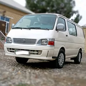 Toyota Hiace 2002