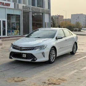 Toyota Camry 2015