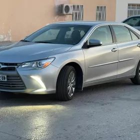 Toyota Camry 2016