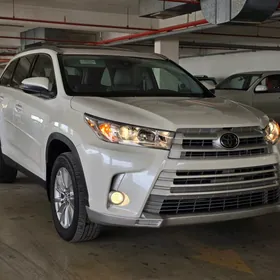 Toyota Highlander 2019