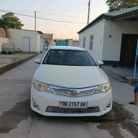 Toyota Camry 2013