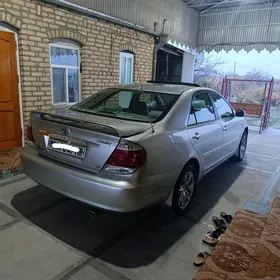 Toyota Camry 2004