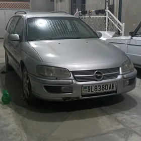 Opel Omega 1995