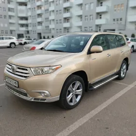 Toyota Highlander 2011