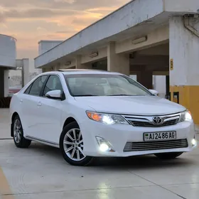 Toyota Camry 2014