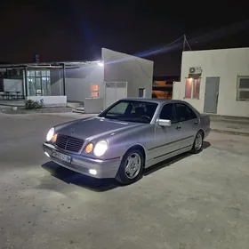 Mercedes-Benz E320 1998