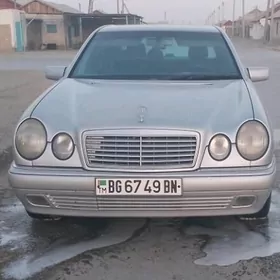 Mercedes-Benz E320 1997