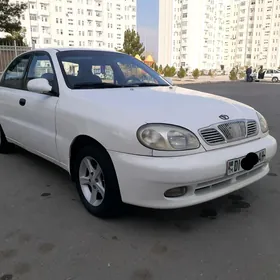 Daewoo Lanos 2000