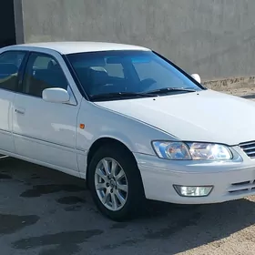 Toyota Camry 2000