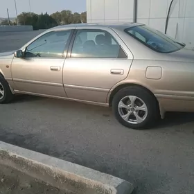 Toyota Camry 2000