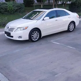 Toyota Camry 2010