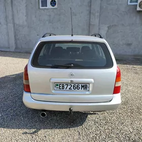 Opel Astra 2000